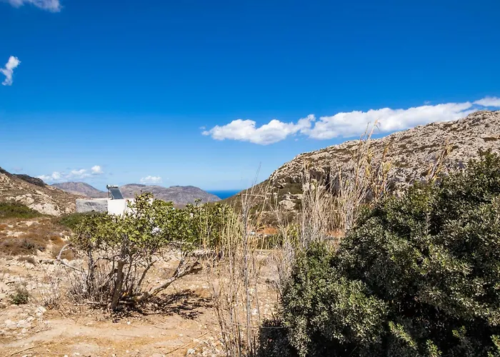 Sunny Hillside Escape Appartamento *