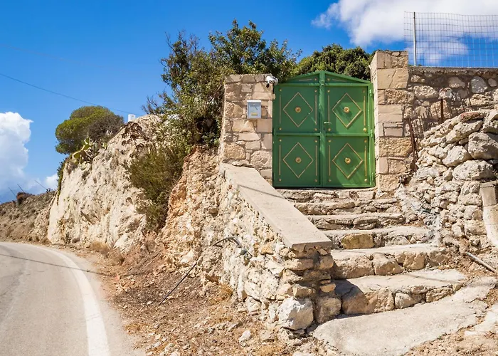 Appartamento Sunny Hillside Escape *