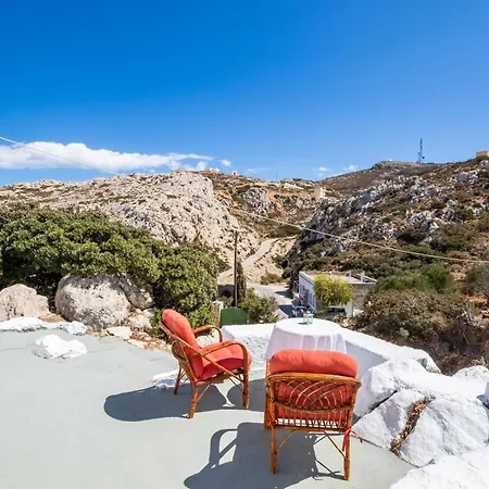 Appartement Sunny Hillside Escape Menetaí